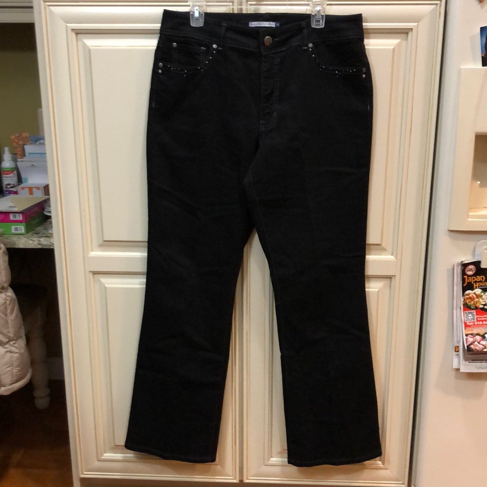 NWOT Women’s Black Bandolino Jeans